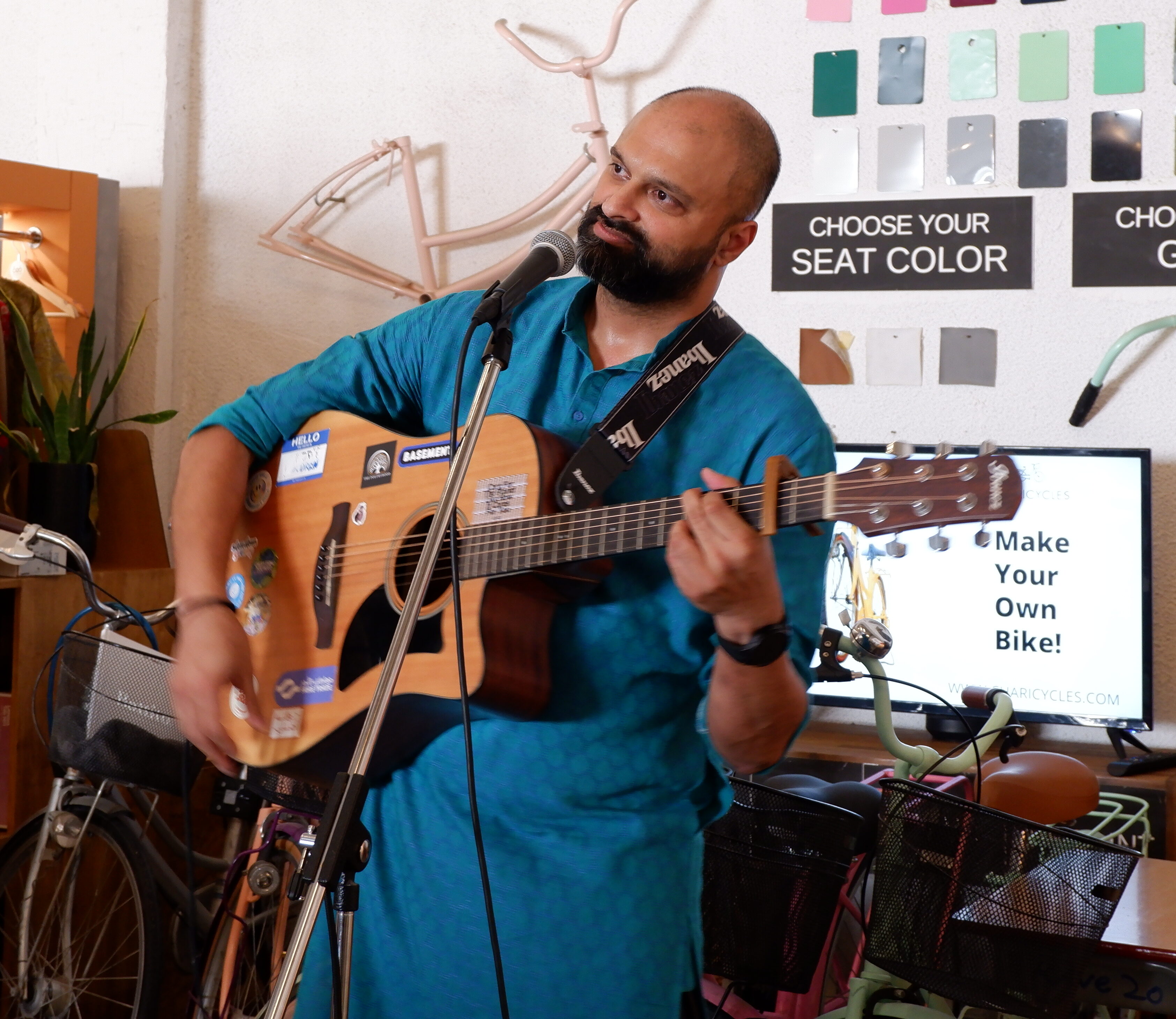 KAVE’S SUNDAY OPEN MIC MASHUP