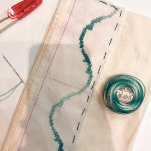 Mini pouch tatreezing