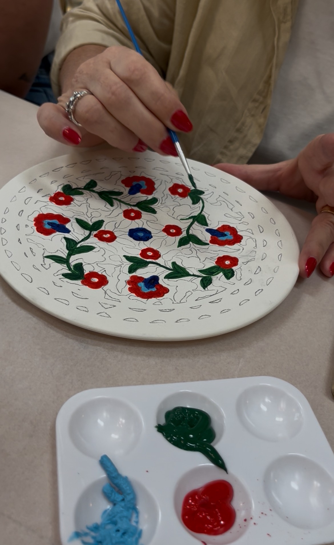 PALESTINIAN CERAMICS PAINTING WORKSHOP