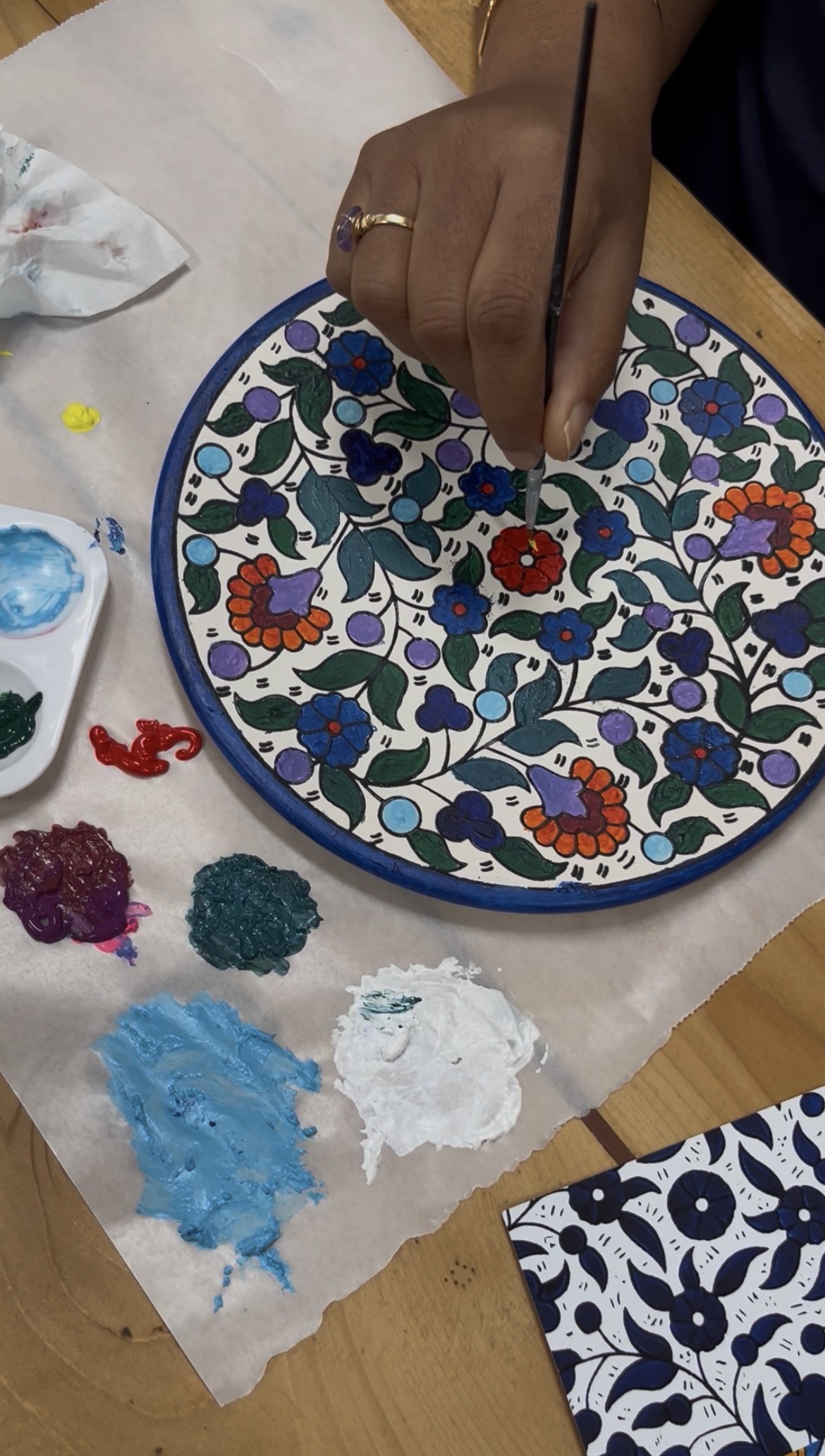Palestinian Ceramics Painting Workshop
